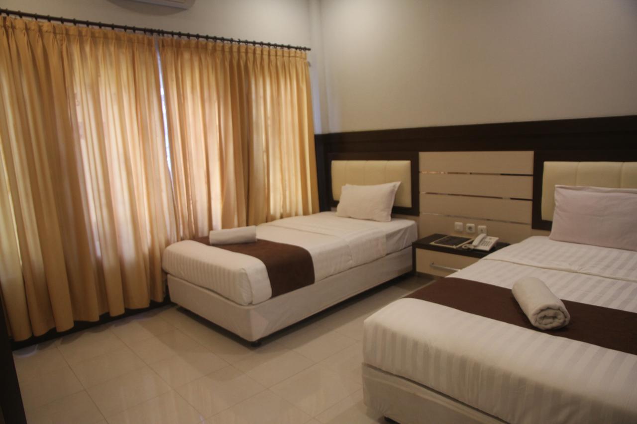 Puri Senggigi Hotel Mangsit Eksteriør bilde