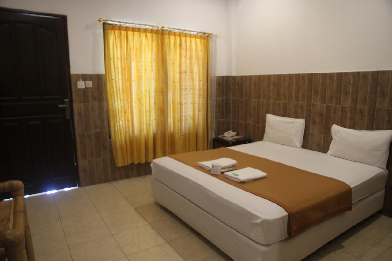 Puri Senggigi Hotel Mangsit Eksteriør bilde