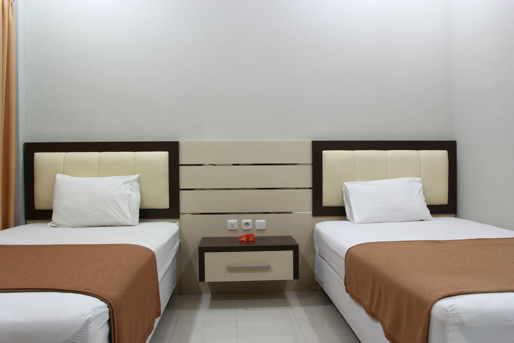 Puri Senggigi Hotel Mangsit Eksteriør bilde